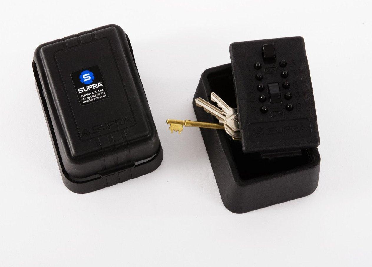 Big Box GE KeySafe with Cover, Holds Multiple Keys and Access Cards, Weather Resistant, Wall Mounted