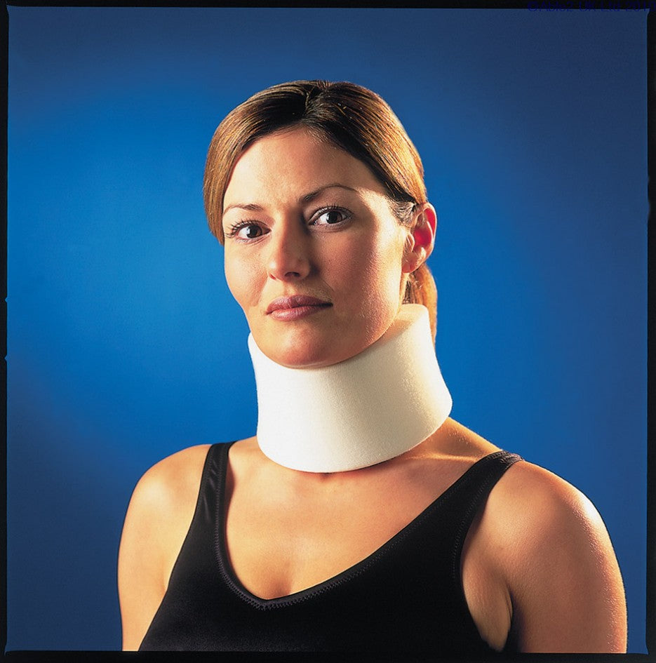 Comfortable Foam Neck Collar for Trauma Relief, Whiplash Recovery & Neck Stabilization